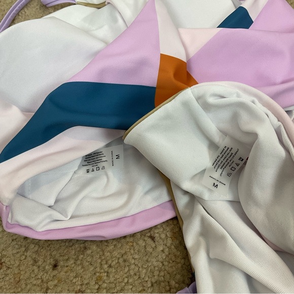 Color Block High Neck Bikini Set - Picture 4 of 4